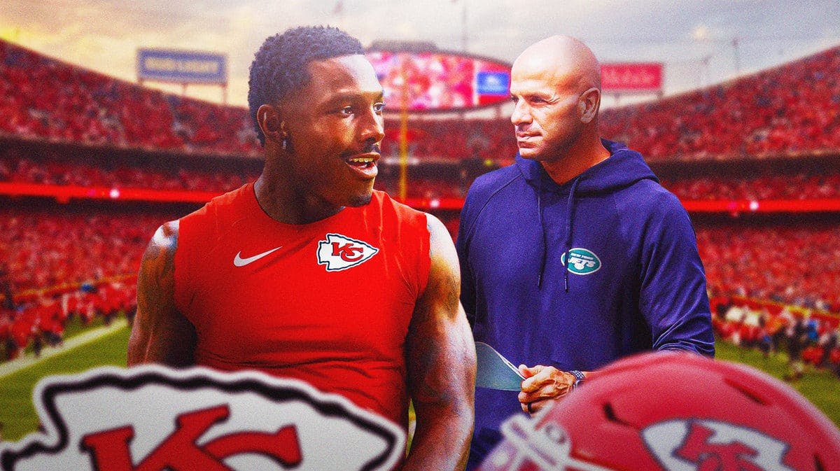 Chiefs WR Mecole Hardman looking at Jets HC Robert after being traded.