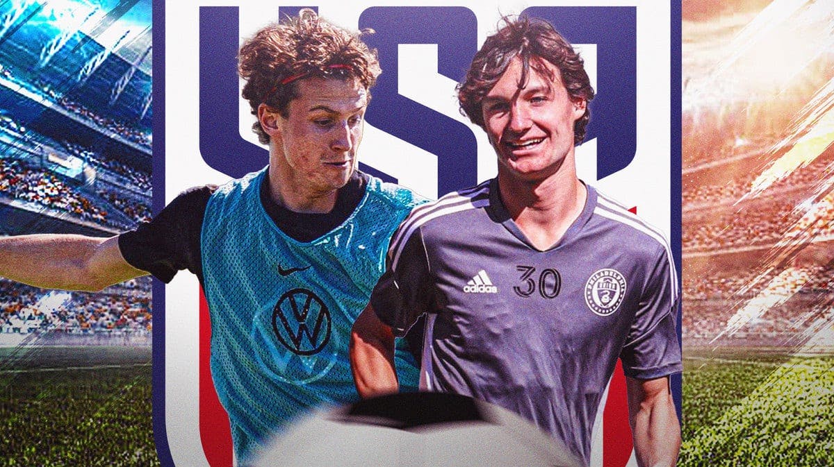Brenden and Paxten Aaronson in front of the USMNT logo
