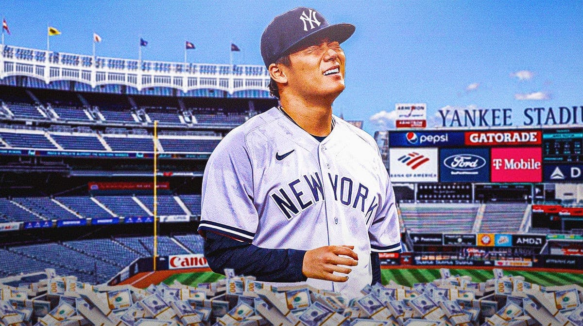 Yoshinobu Yamamoto in a Yankees jersey with money around him