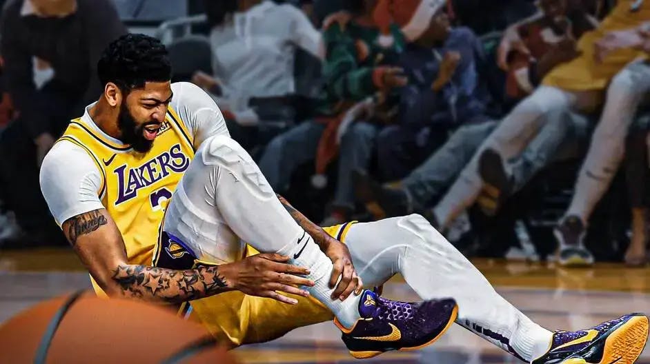 Lakers star Anthony Davis holding his ankle