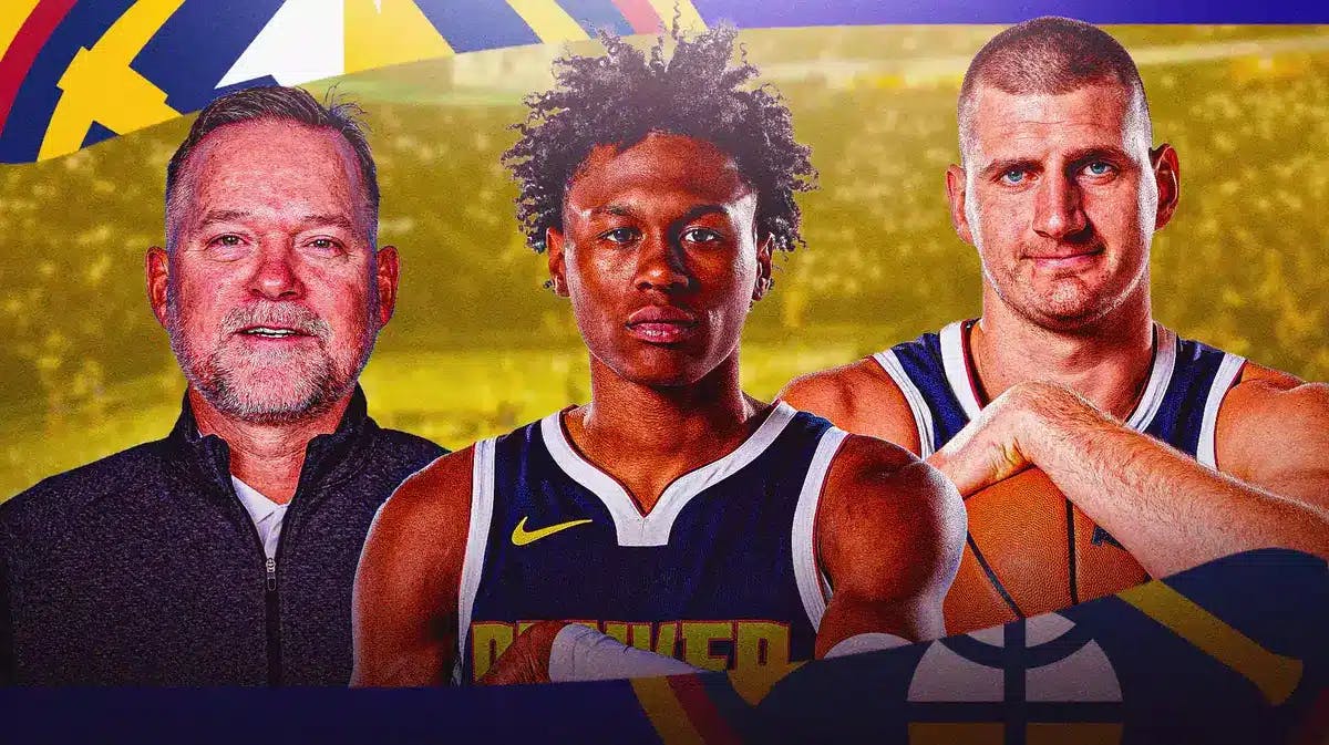 Denver Nuggets forward Peyton Watson in the middle of Michael Malone and Nikola Jokic