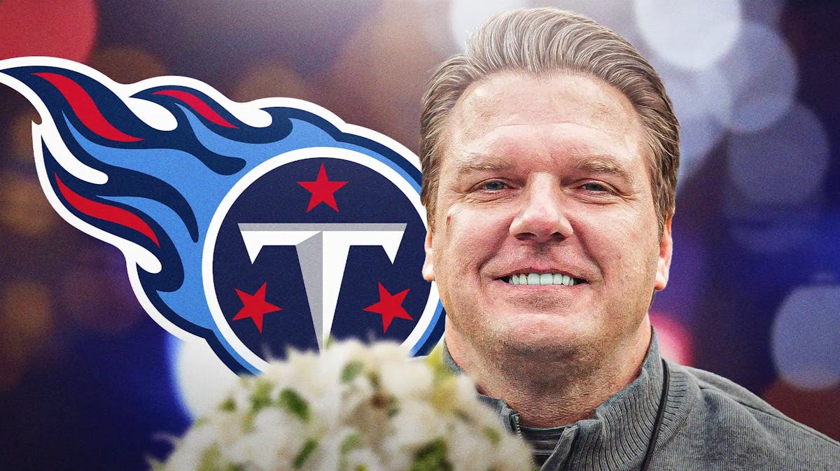 Titans logo on the left and Frank Wycheck on the right.