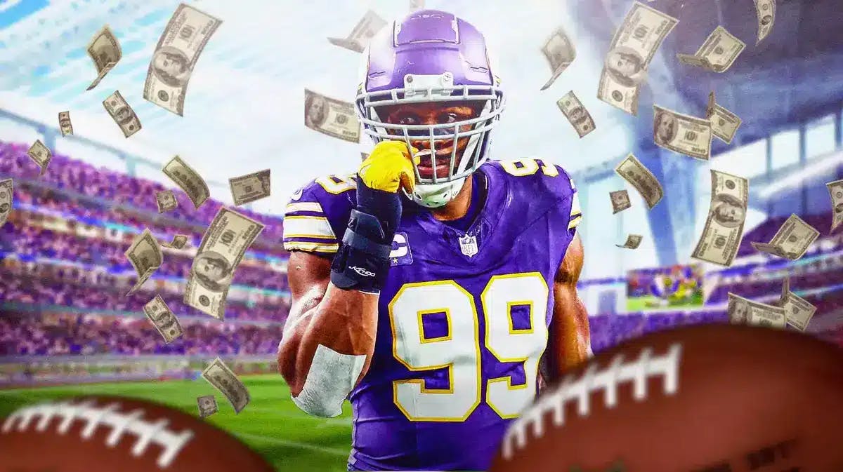 Vikings defensive end Danielle Hunter reached a huge contract incentive