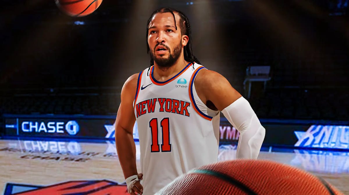 Jalen Brunson with the Knicks arena in the background, injury