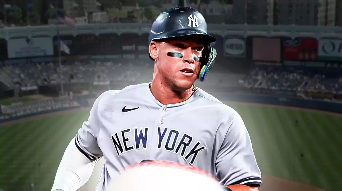 Yankees, Aaron Judge, Aaron Judge Yankees, Yankees free agency, MLB free agency, Aaron Judge in Yankees uni with Yankee stadium in the background