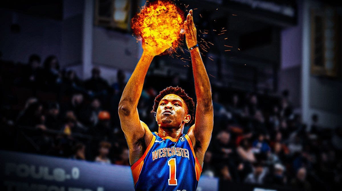 Jaylen Martin (Westcherster Knicks shooting a ball that is on fire