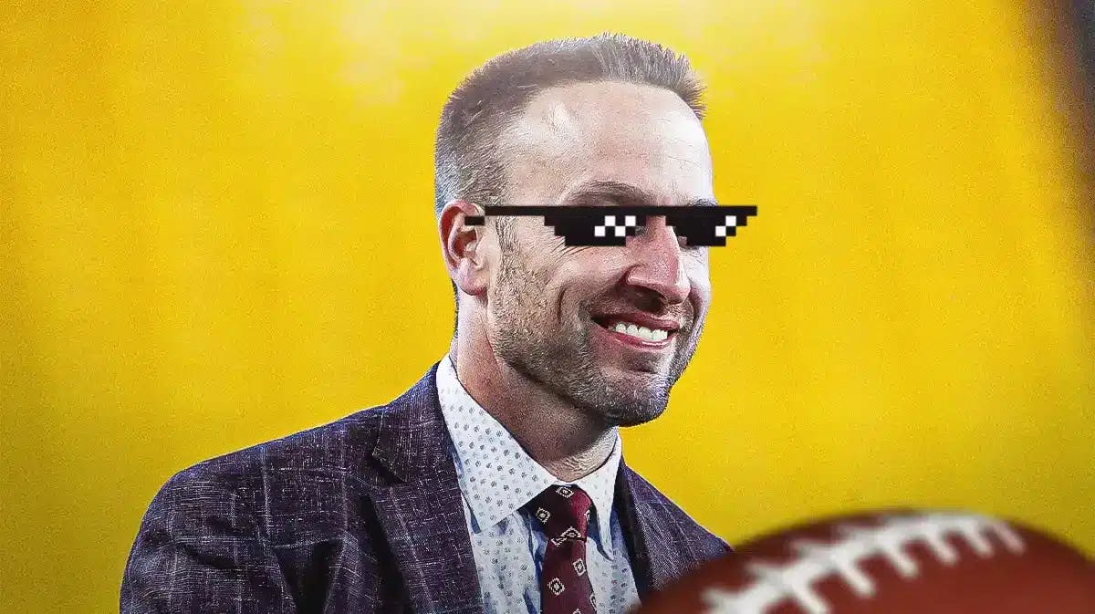 Jeff Hafley (new Packers defensive coordinator) with deal with it shades