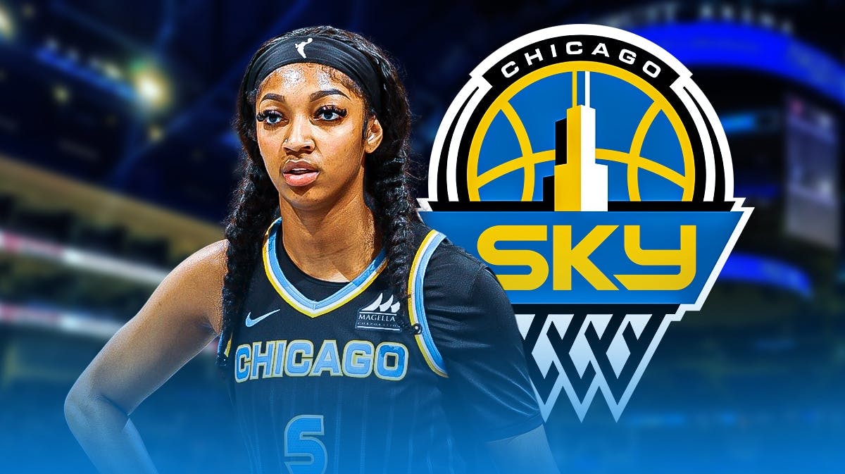 Sky's Angel Reese reacts to WNBA pay reporters