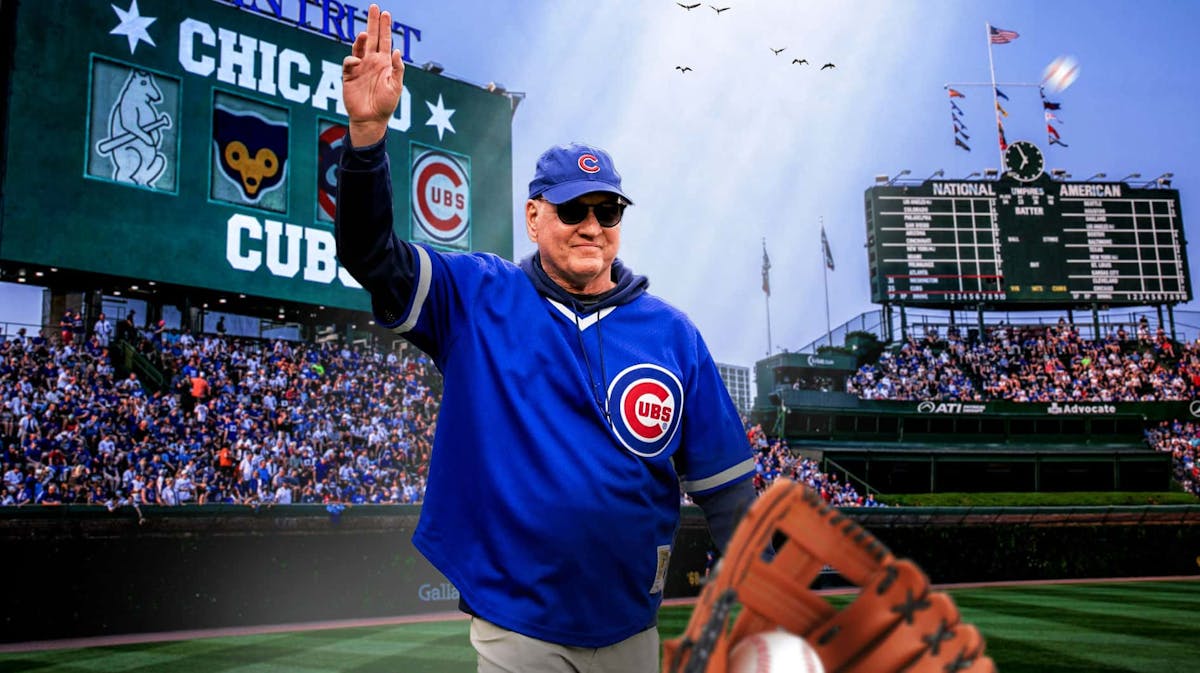 Ryne Sandberg is honored by Cubs with statue