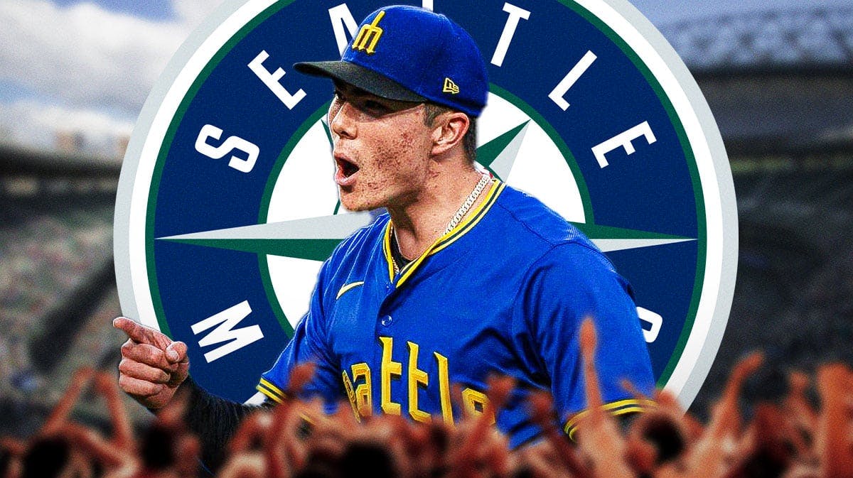 Bryan Woo in front of a Mariners logo