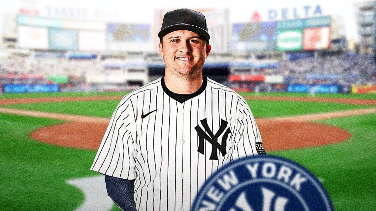 J.D. Davis in a Yankees jersey