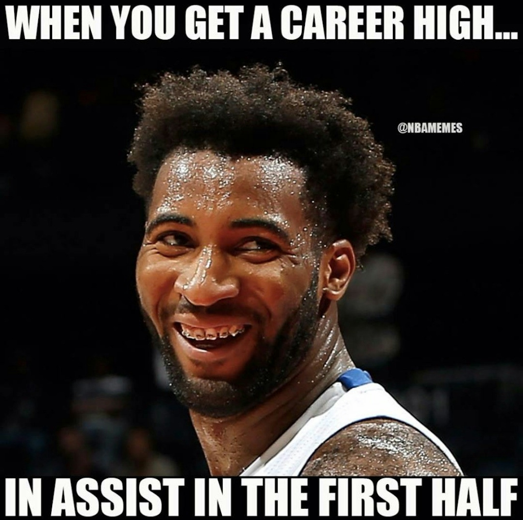Andre Drummond with 6 assists in the first half!
#pistonsnation