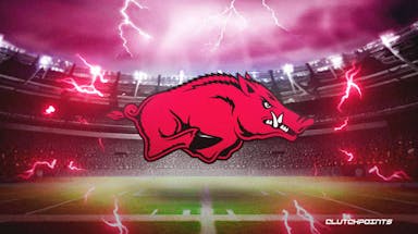 College Football Odds: Arkansas over/under win total prediction