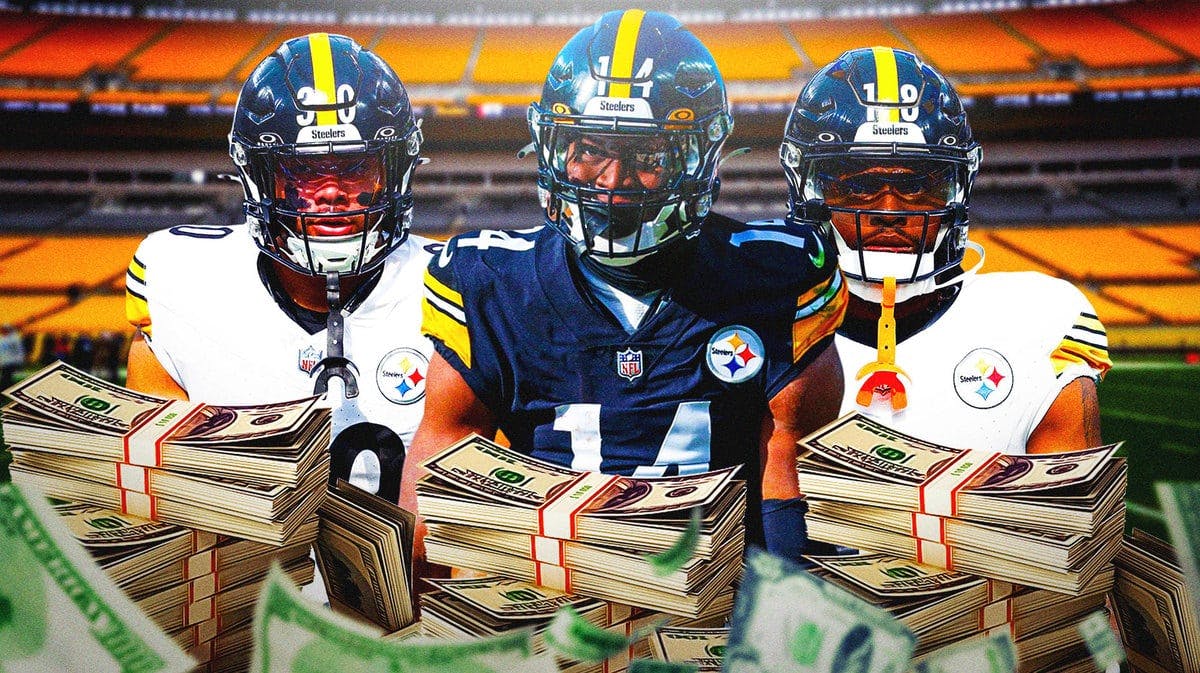 Steelers Jaylen Warren, George Pickens, and Diontae Johnson holding piles of cash