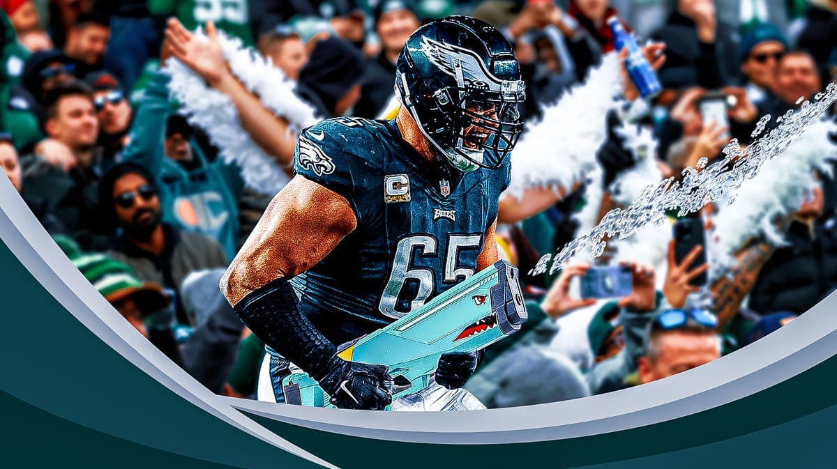 Lane Johnson of the Eagles with a squirt gun
