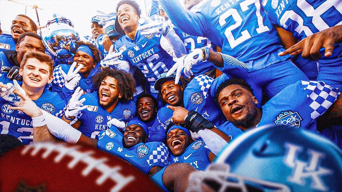 Kentucky football upsets in-state rival Louisville