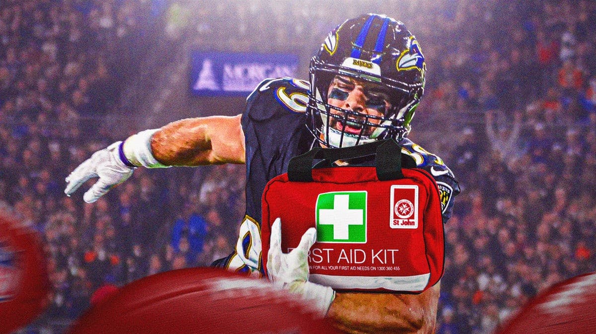 Ravens TE Mark Andrews with first aid kit