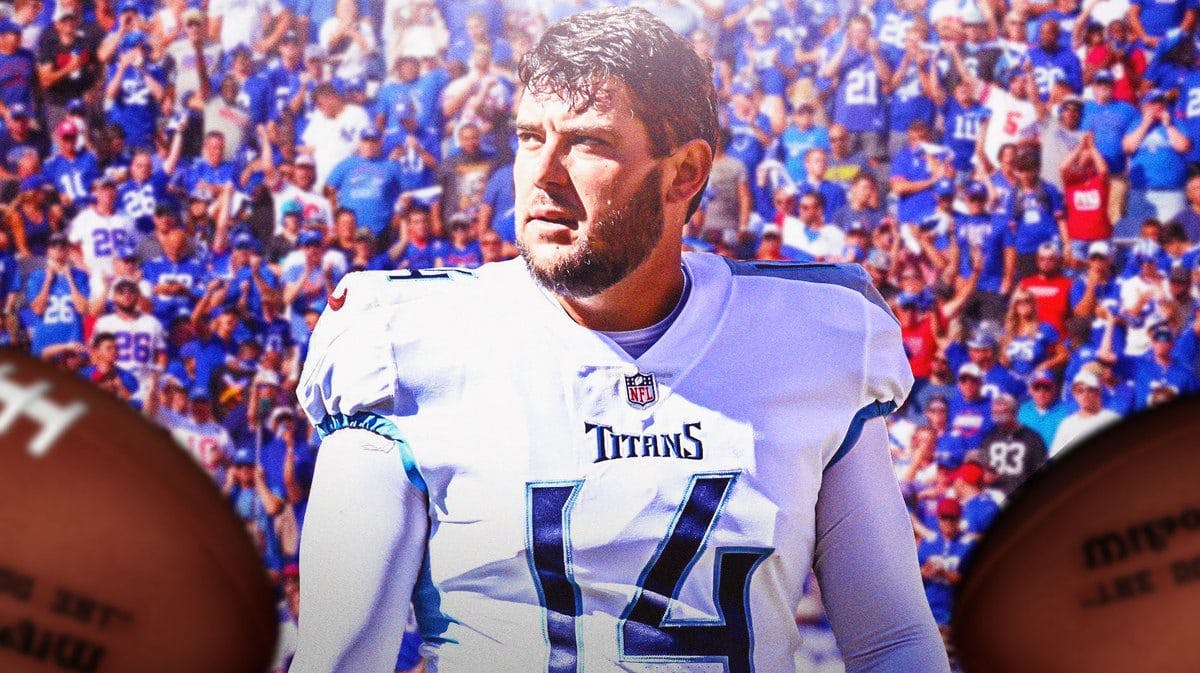 Former Tennessee Titan Randy Bullock and a large New York Giants logo to signify he is signing with the Giants