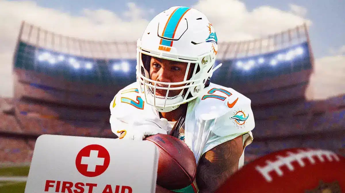 Dolphins_news_Jaylen_Waddle_injury_update_after_leaving_win_over_Cowboys_with_shin_issue_copy