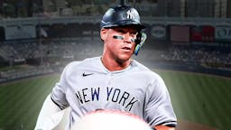 Yankees, Aaron Judge, Aaron Judge Yankees, Yankees free agency, MLB free agency, Aaron Judge in Yankees uni with Yankee stadium in the background