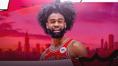 Bulls, Coby White, Coby White Bulls, Billy Donovan, Billy Donovan Bulls, Coby White in Bulls uni with Chicago skyline in the background