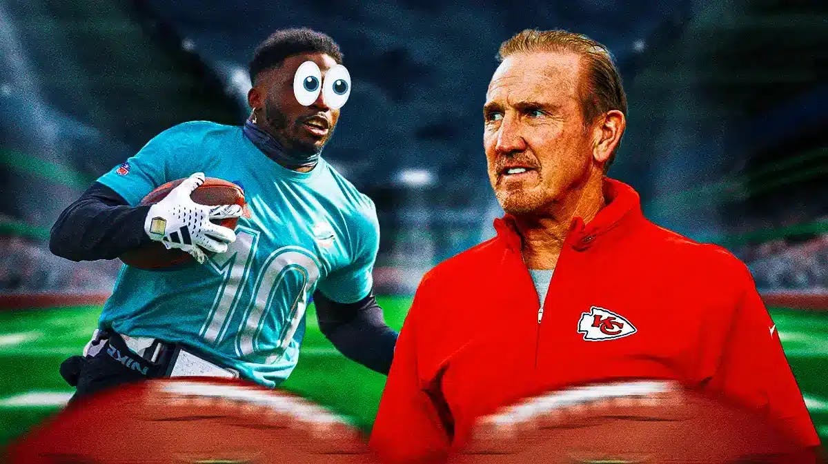 Chiefs coach Steve Spagnuolo and Dolphins WR Tyreek Hill looking.