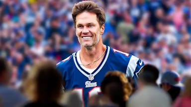 Photo: Tom Brady smiling in Patriots jersey