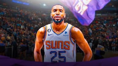 Suns, Nets, 76ers, Mikal Bridges, Mikal Bridges Suns, Mikal Bridges in Suns uni with Suns arena in the background