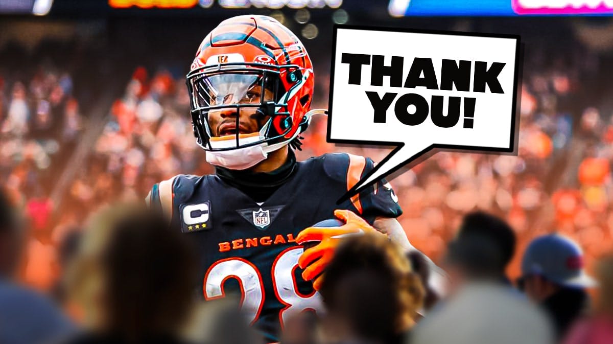 Joe Mixon saying “thank you” with Bengals fans in the background