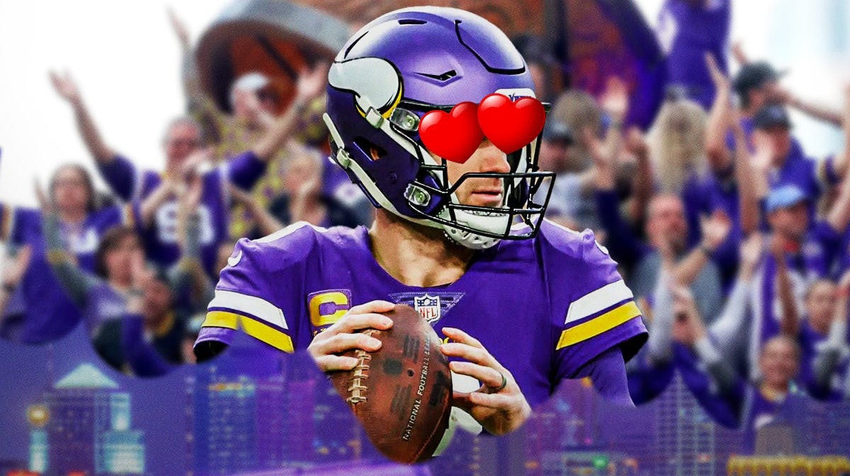 Photo: Kirk Cousins in Vikings jersey with heart eyes