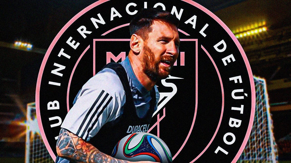 Lionel Messi in training in front of the Inter Miami logo