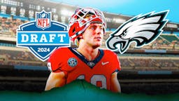 Georgia football's Brock Bowers stands next to Eagles logo amid trade reporters, NFL Draft logo