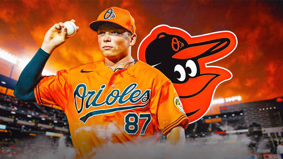Orioles, Jackson Holliday, Oriole Park at Camden Yards in back