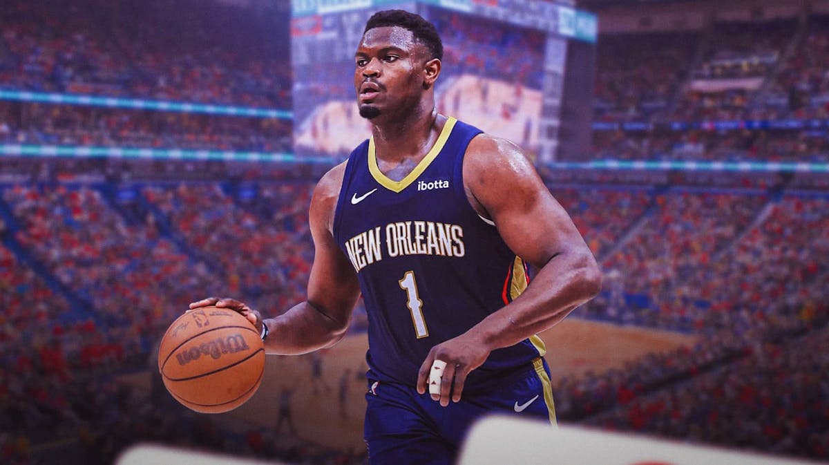 Pelicans' Zion Williamson with his left middle finger taped up